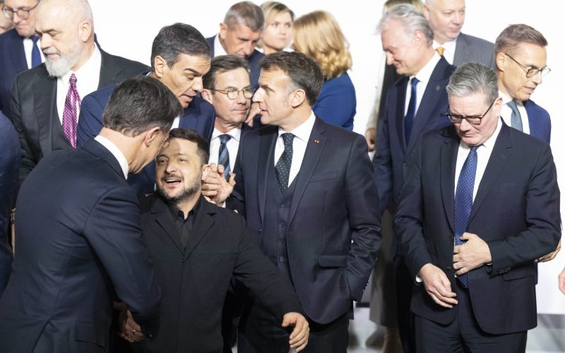 macron, pariz, zelenski