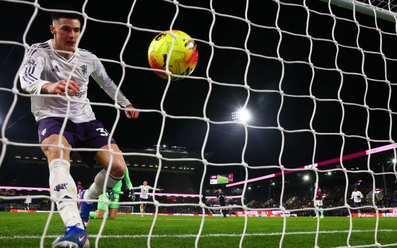 benjamin sesko burnley.jpg