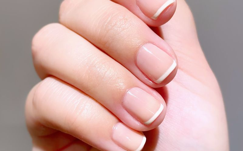 mikro francoska manikira