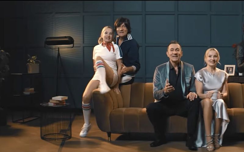 Đuro in Tanja v zabavnem, a vseeno zelo romantičnem videospotu.