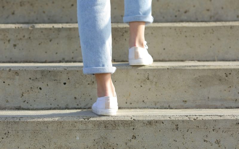 stopnice, hoja po stopnicah