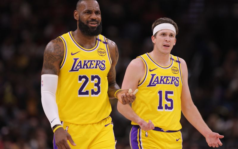 lebron james reaves.jpg