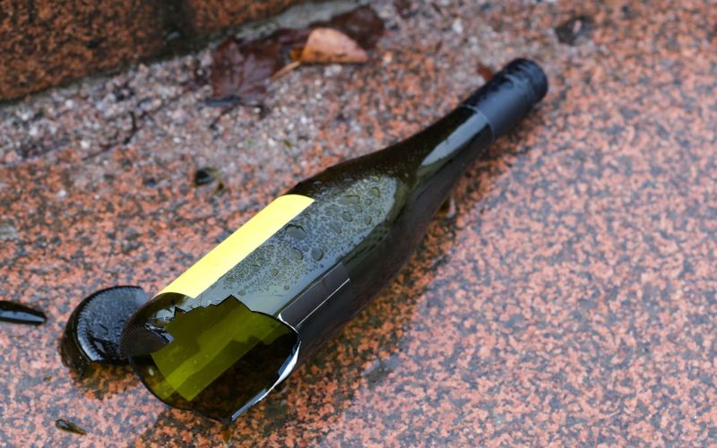 steklenica, razbita.jpg