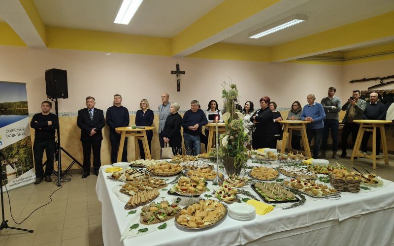 strehovci, dobrovnik