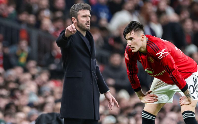 benjamin šeško_PhotoGrid.png