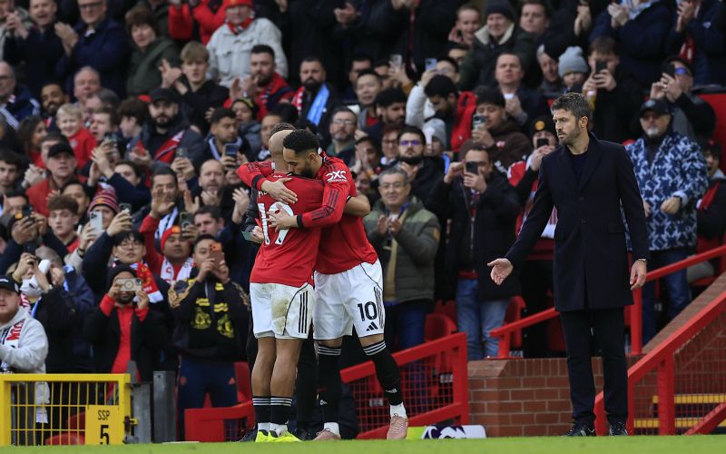 michael carrick cunha mbeumo.jpg