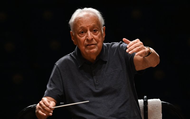 profimedia-Za svoj 90. rojstni dan bo 29. aprila v Firencah dirigiral Beethovnovo Deveto simfonijo. Leta 2024 je po nekajletnem premoru znova nastopil tudi v Ljubljani, na Festivalu Ljubljana..jpg