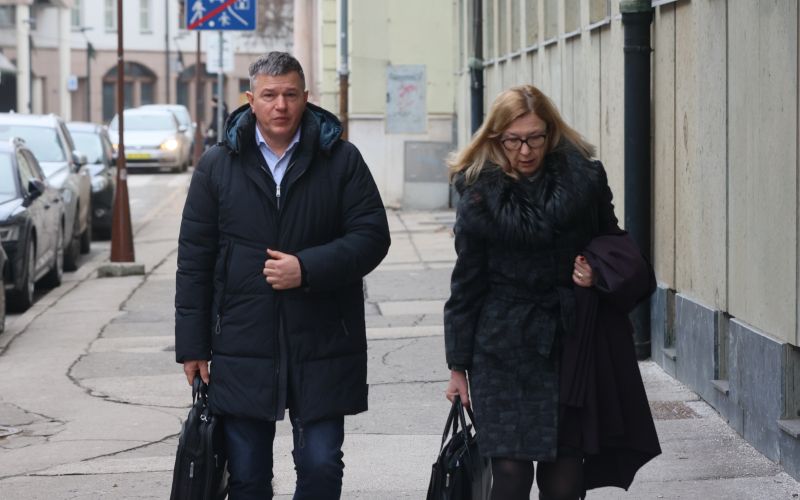 Uroš Rotnik z odvetnico