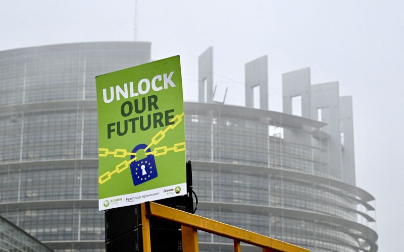 mercosur, kmetje, protest, strasbourg.jpg