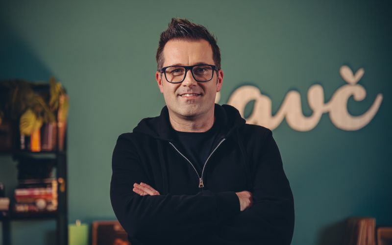 kavč, boštjan-sinic, mejke