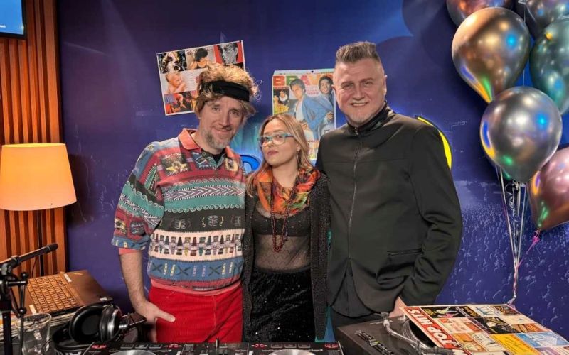 »Takrat je bilo vse drugače. Meni so hlačke metali na oder.«