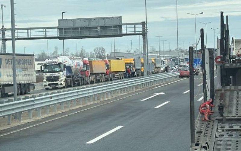 mejni prehod svilaj.jpg