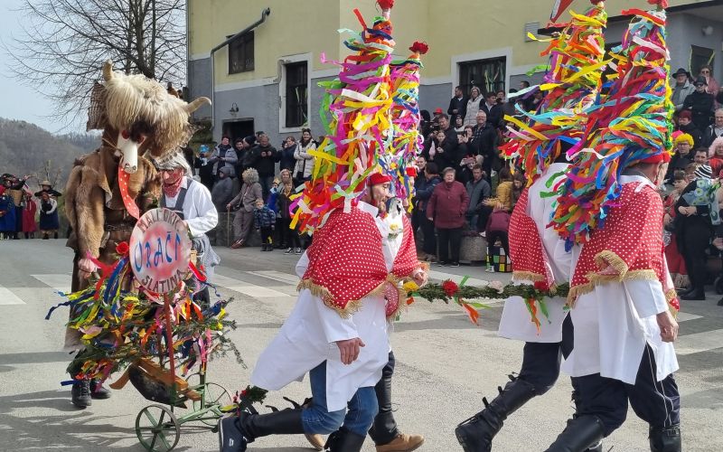 EK_pust cirkulane1.jpg