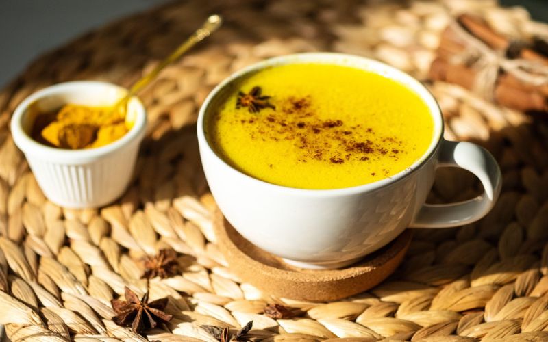 zlato mleko, kurkuma (1).jpg