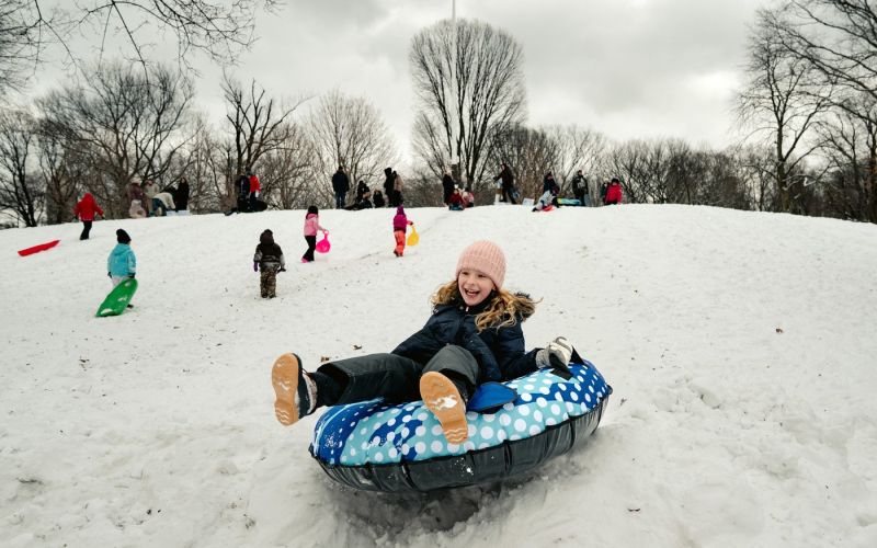 zima sneg otrok počitnice