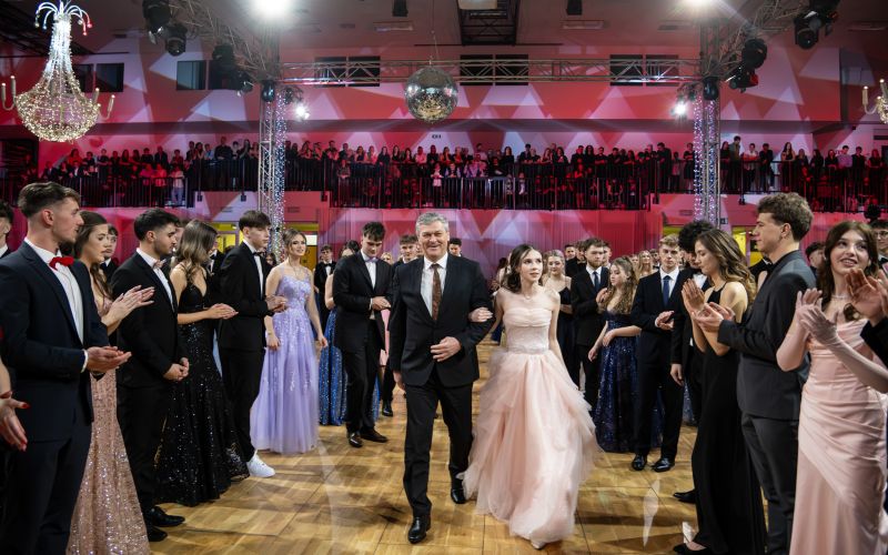 maturantski-ples, gimnazija-murska-sobota, ples, maturanti