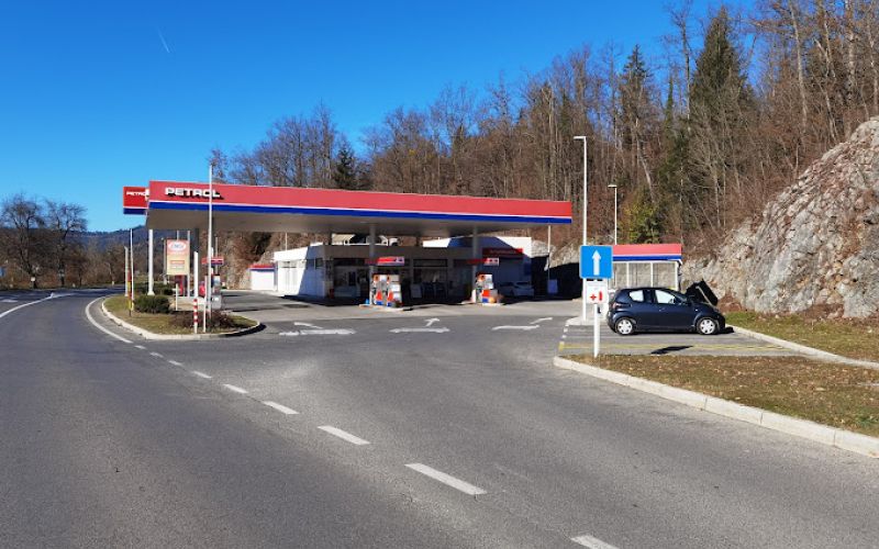 petrol zlebic.jpg
