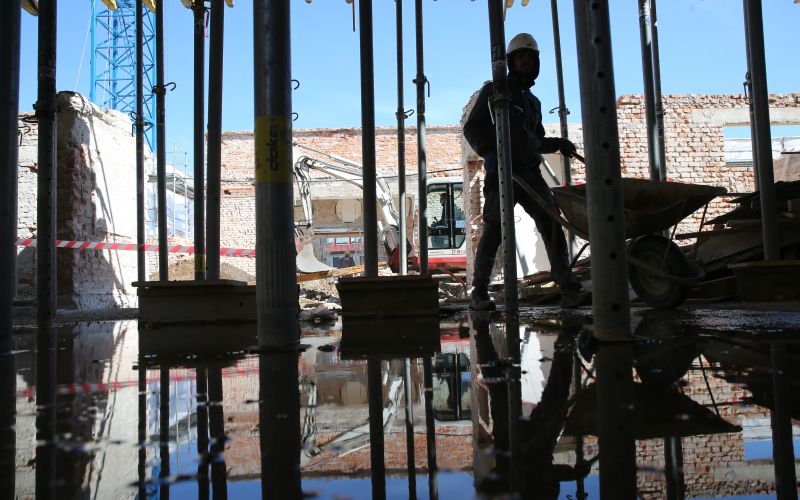 delavec, gradbeništvo