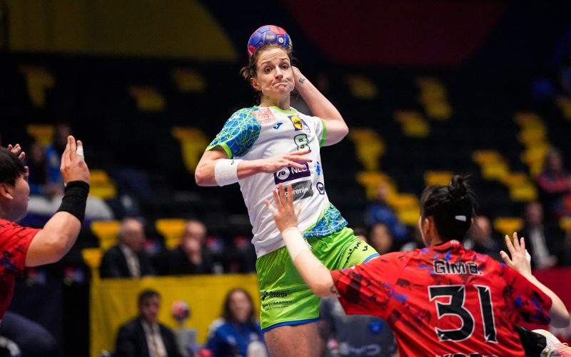 Ana gros slovenija.jpg