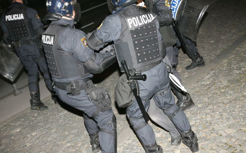 policija aretacija.jpeg