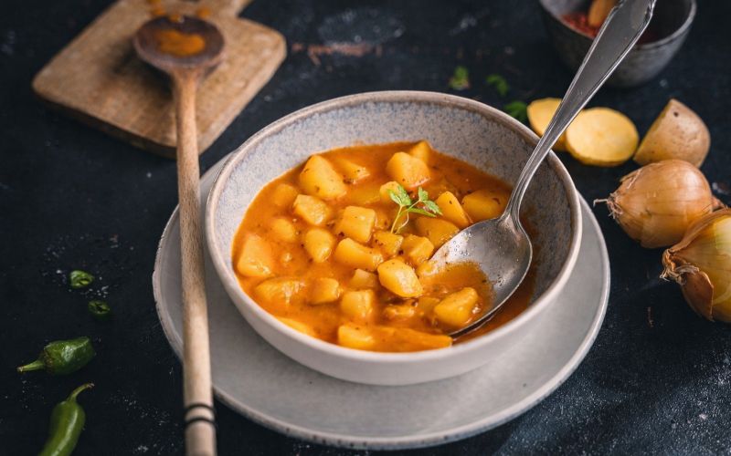 krompirjev golaž.png