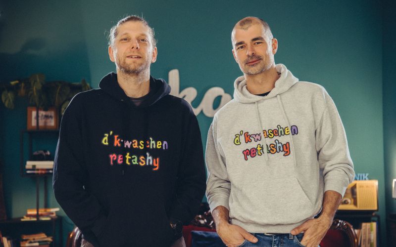 primož-dani, miran-camplin, d'kwaschen-retashy, kavč, podkast