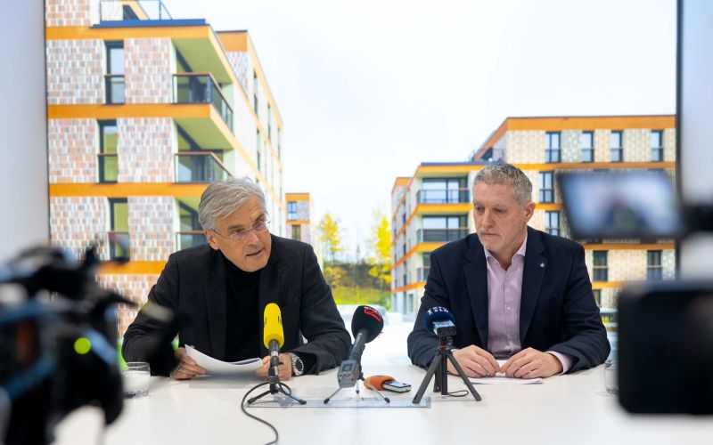 Stanovanjski sklad, Črtomir Remec in Krešo Šavrič