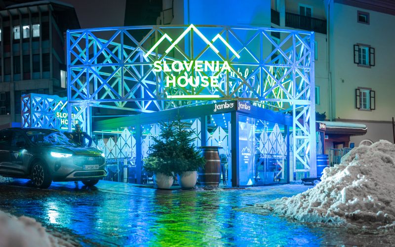 slovenska-hisa-v-cortini