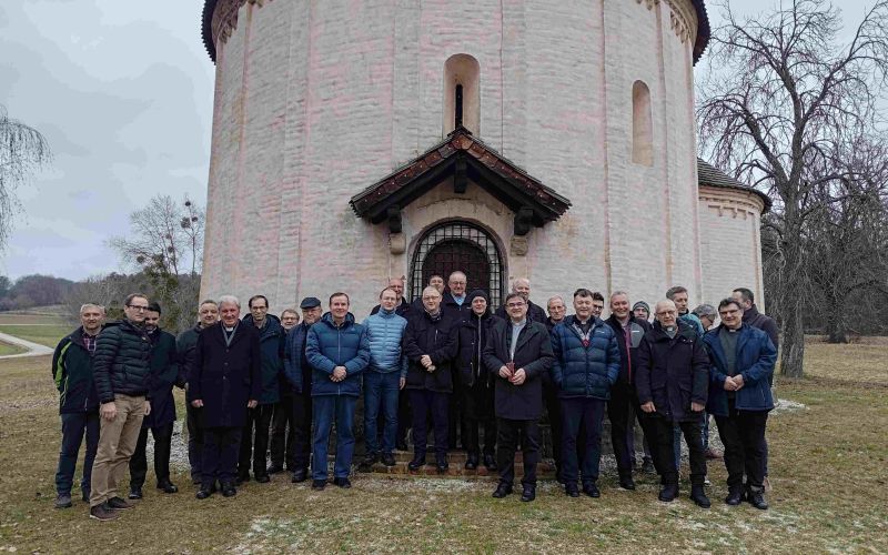 kancevci, duhovniki, dom-duhovnosti-kancevci