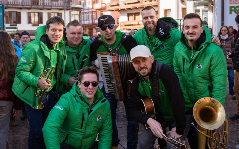 cortina oi 2026 fehtarji