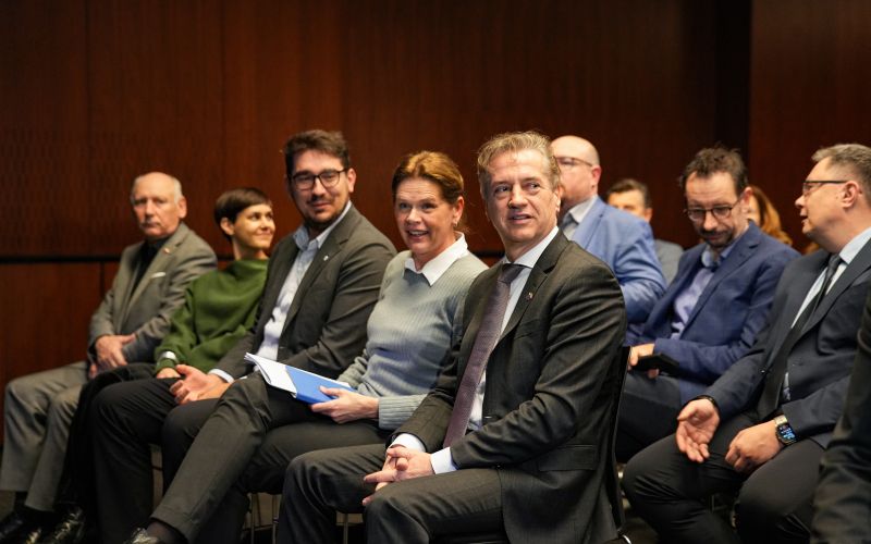 gibanje svoboda golob.jpg