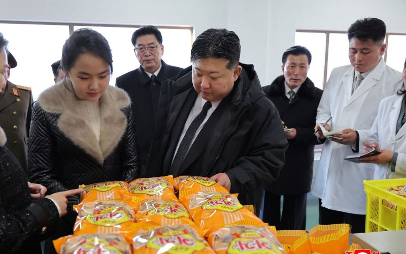 kim jong un, kim ju ae.jpg