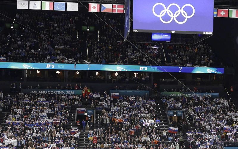 olimpijske tribuna.jpg