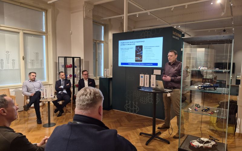 dober avto - spletne dražbe