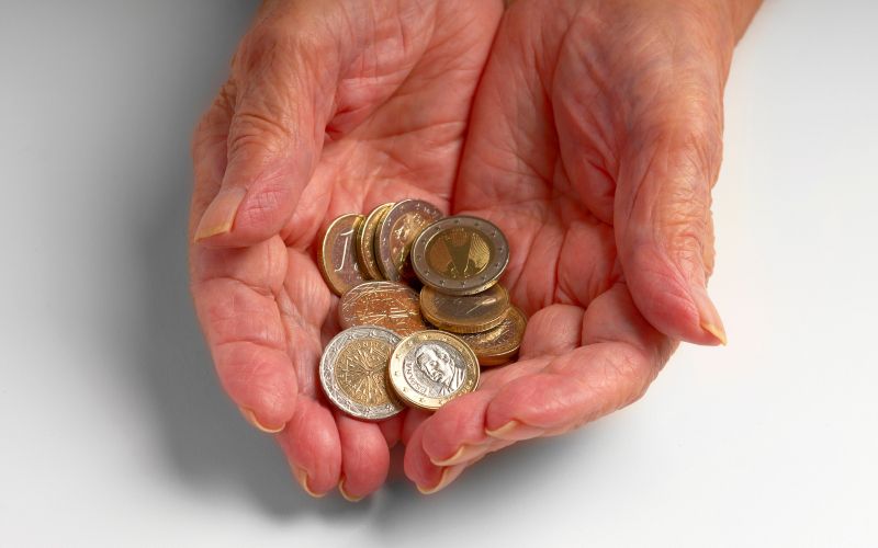 starejši, denar, dolgotrajna oskrba