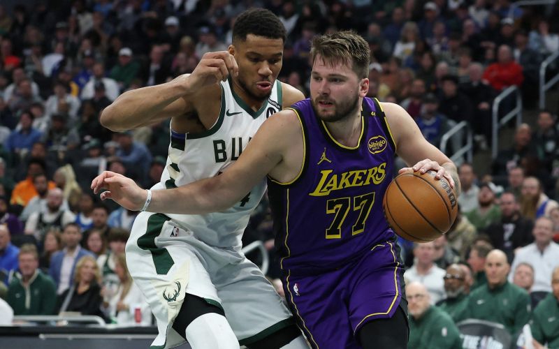 Giannis Antetokounmpo.jpg