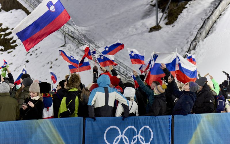 domen prevc navijaci.jpg