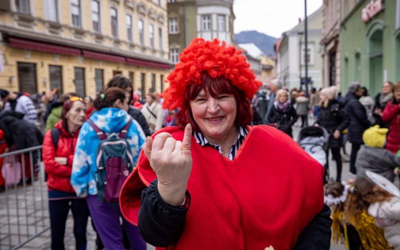 Marjeta Kuhar zmagovalka zlatega prstana zlatarstva Gajšek (Medium).jpg