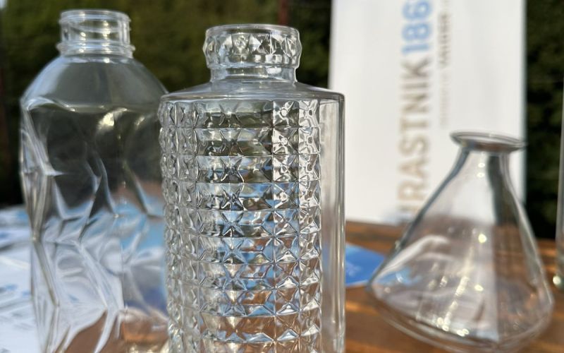 Steklarna Hrastnik premium embalaža.jpg