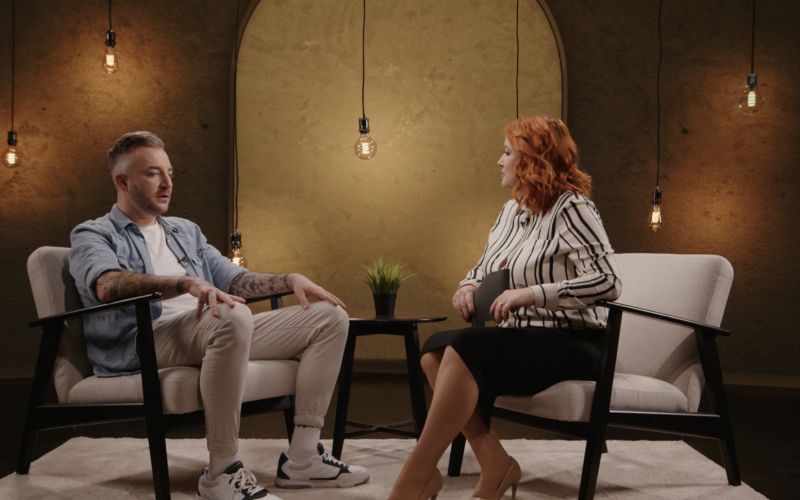 Nocoj ob 20.00 na TV Veseljak Golica: Iskreno z Majo – gost Dejan Dogaja