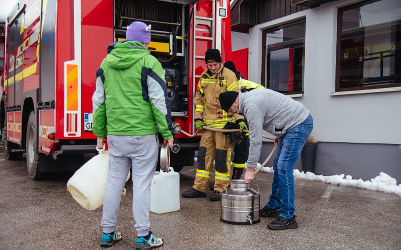 oskrba-s-pitno-vodo, gasilci-pitna-voda, pgd-grad