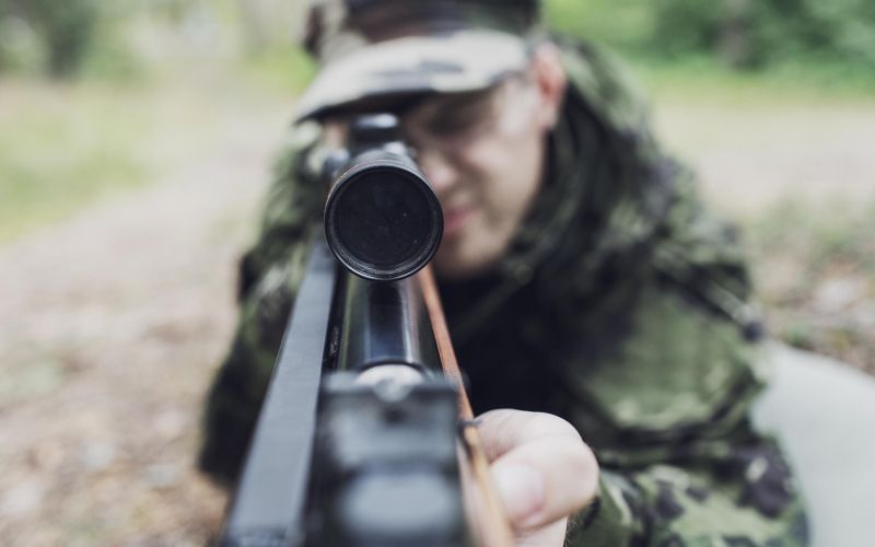 sarajevo safari naslovna.jpg