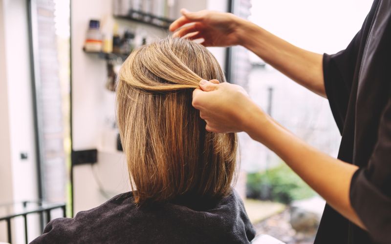 paž, ženska frizura