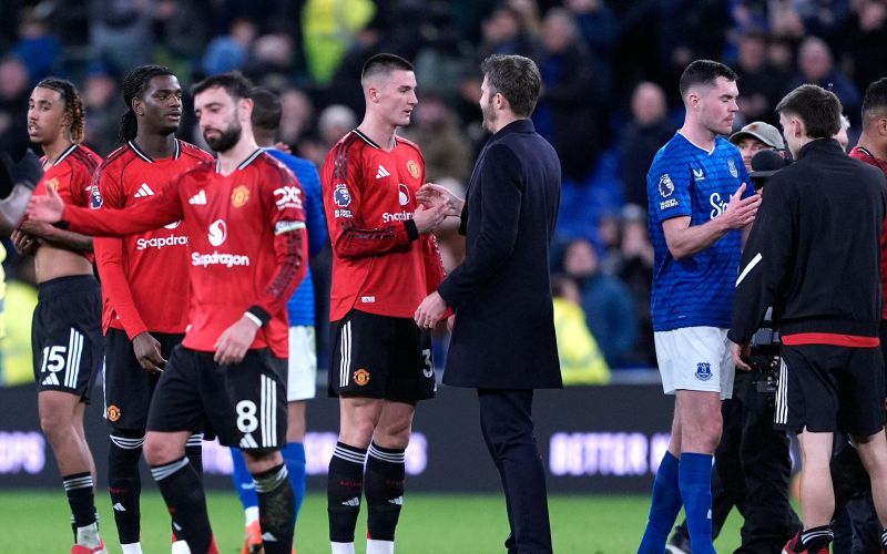 sesko carrick manchester united pm.jpg