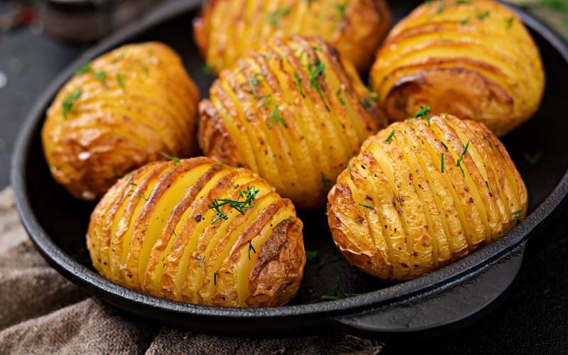 baked-potato-with-herbs-vegan-food-healthy-meal.jpg