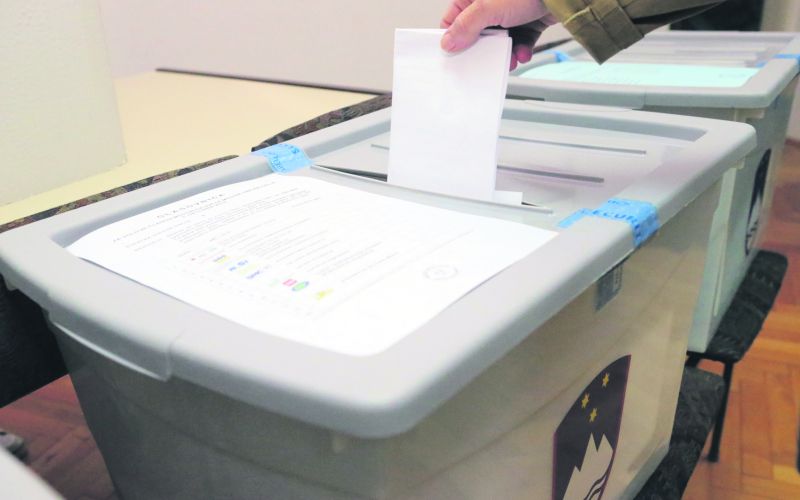 02volitve 1 simbolna stara 2.jpg