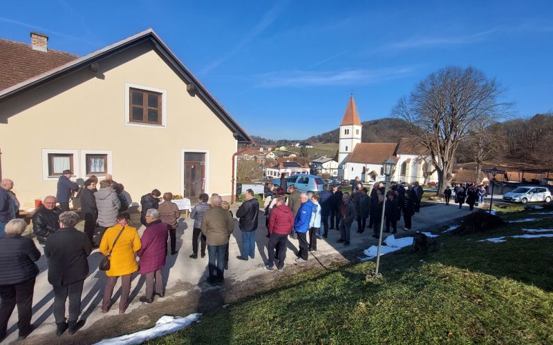 du-grad, župnija-grad, prostori, društvo-upokojencev-grad