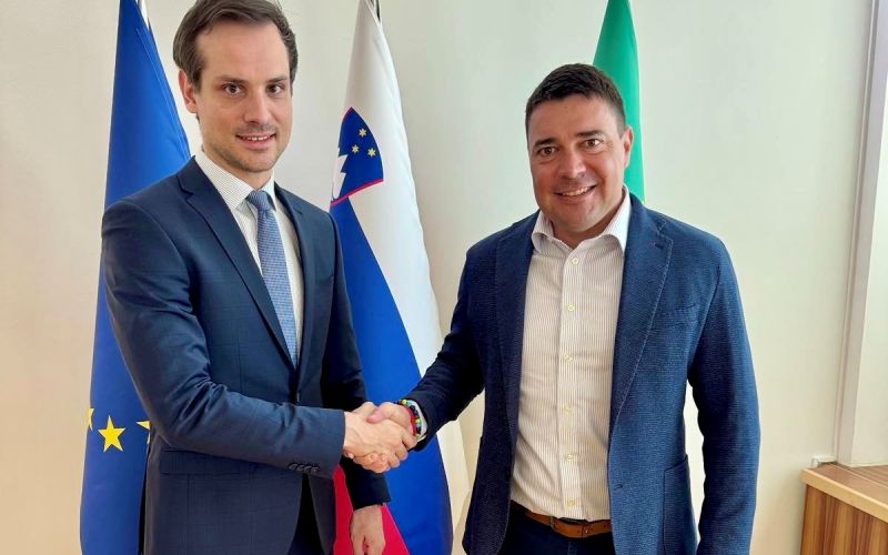 nov direktor in zupan mar26.jpg