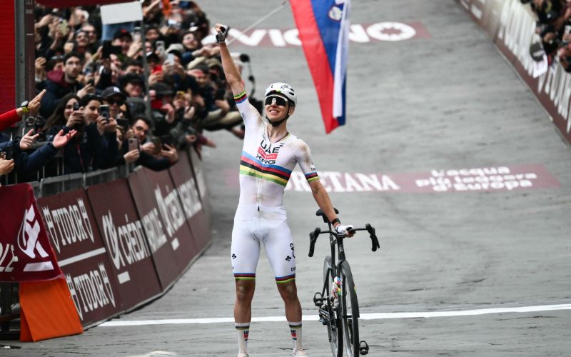 tadej pogacar strade bianche.jpg