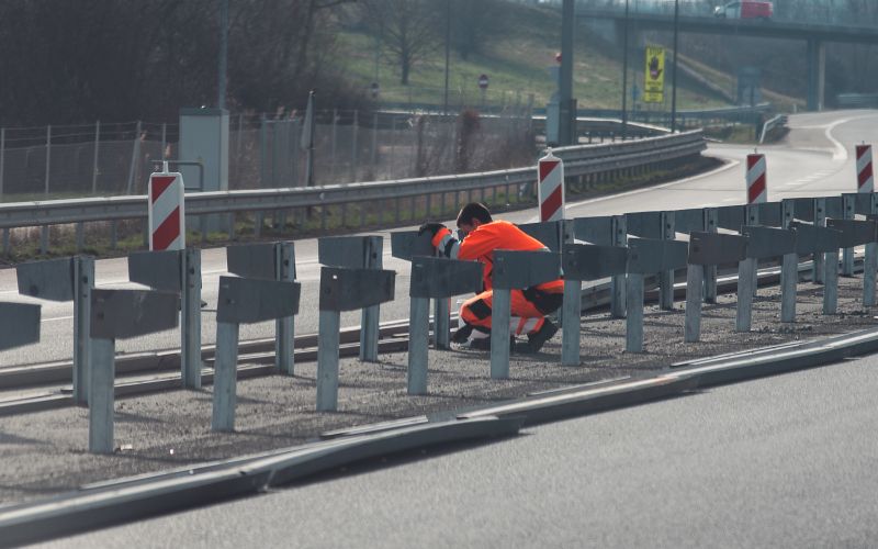 simbolična, avtocesta, delo-na-cesti, dars